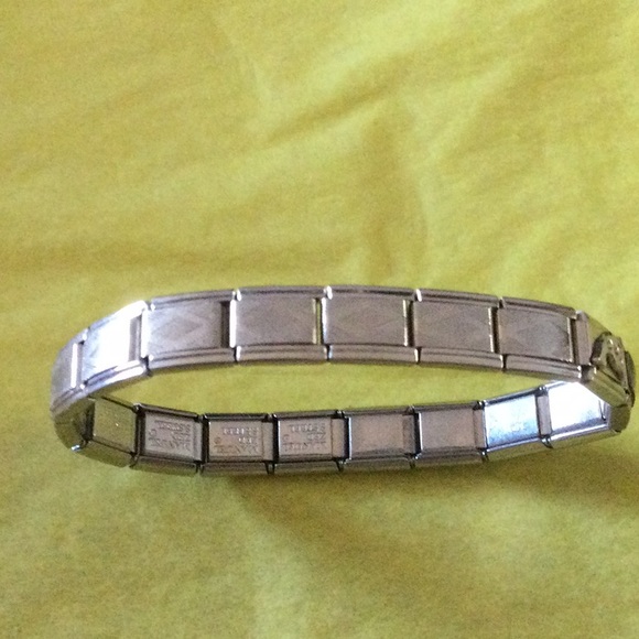 Manuel Zed Charm Bracelet - Picture 2 of 4